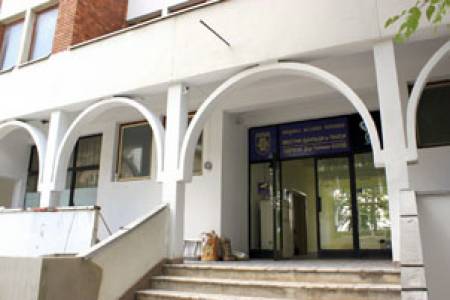 Великотърновец плати данъците си с 50 килограма жълти стотинки