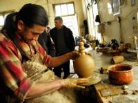 Всяка година през август в селото се провежда традиционен пленер по керамика