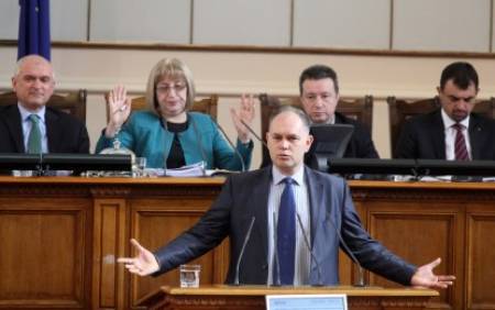„Нормална държава”? Лудостта продължава