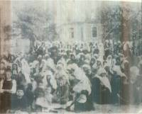 Лагер за жени и деца от село Сачанли и Манастир, организиран през 1913 г. в  Гюмюрджина