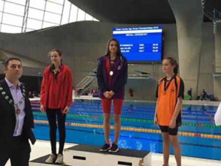 Млада българка стана шампион по плуване във Великобритания