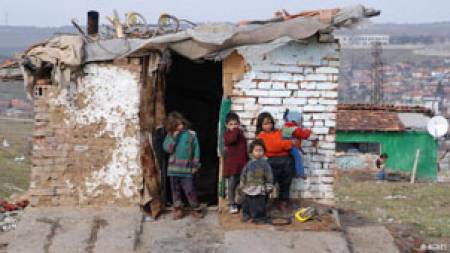 Защо ли ромите са резистентни към милионите за интеграция