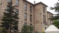 През 1907 г. Екзархията успява да възстанови училищното дело в предишните му статистически размери. На снимката – сградата на Българската мъжка гимназия „Д-р Петър Берон” в Одрин 