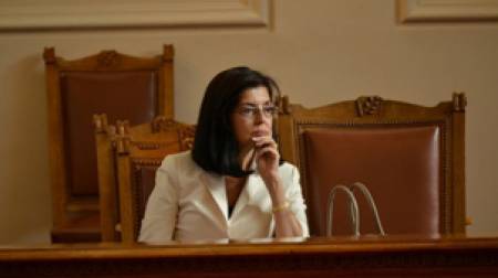 Антикорупционният закон мина на първо четене
