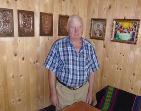 Кой е пенсионерът, продал добитъка си, за да вдигне войнишки паметник