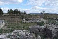 Поглед към руините на манастирския компплекс, където е било седалището на първия български патриарх