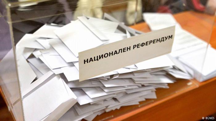 Референдумът на Слави се оказа поредният капан за наивници