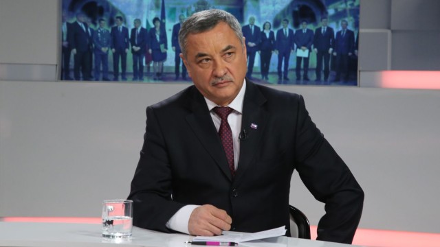 Валери Симеонов: Плевнелиев беше поредният неуспешен президент на България