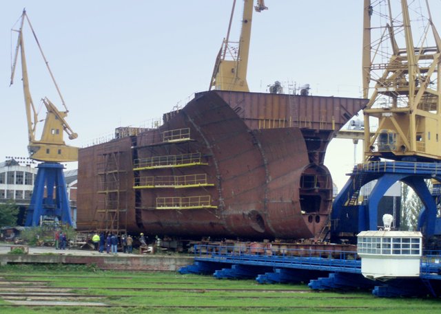Синдиците на КТБ погнаха „Русенска корабостроителница”