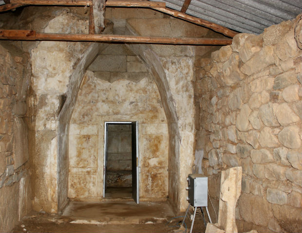 Тракийските могили „Хелвеция“ и „Грифони“ отново са достъпни за туристи