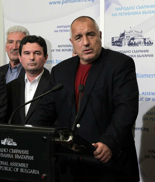Борисов за учителските заплати и военния бюджет: Правим каквото сме обещали