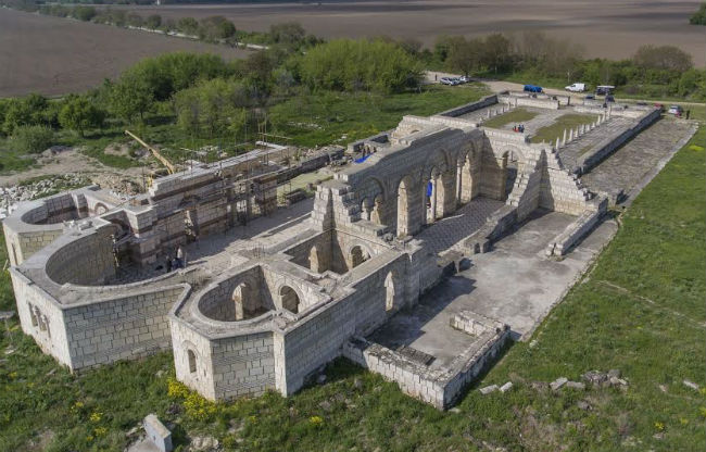 Божидар Димитров води двама министри в Плиска