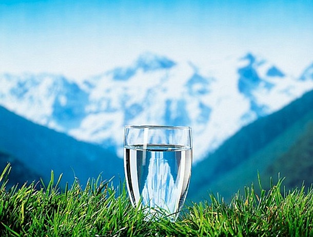 Водата и лятото - трябва да пием повече от живителната течност