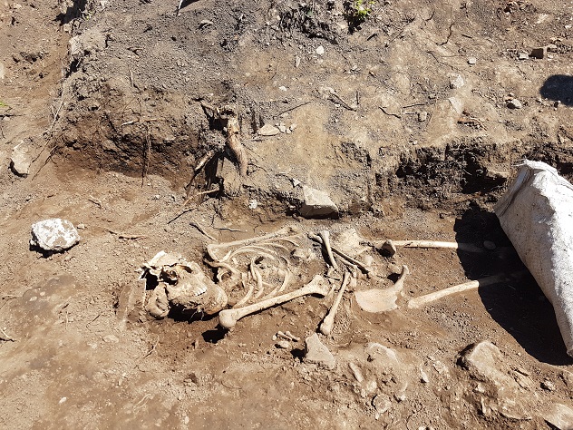 В Хоталич откриха невиждано пищно погребение на млада жена