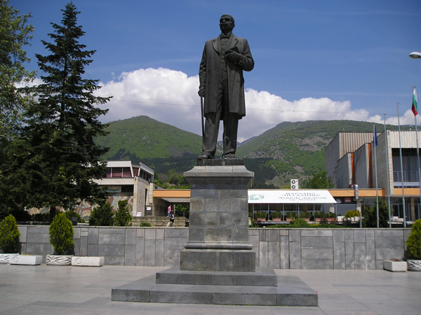 Сопот чества 167 години от рождението на Патриарха на българската литература Иван Вазов