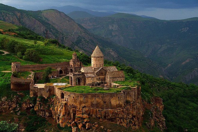 България и Армения ще си сътрудничат в областта картографията и обмена на географски материали