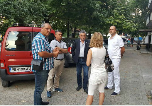 Вижте какво си казаха Валери Симеонов и протестиращите в Асеновград