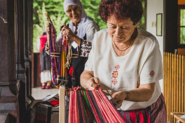 Международният панаир на традиционните занаяти в "Етъра" събира майстори от близо и далеч