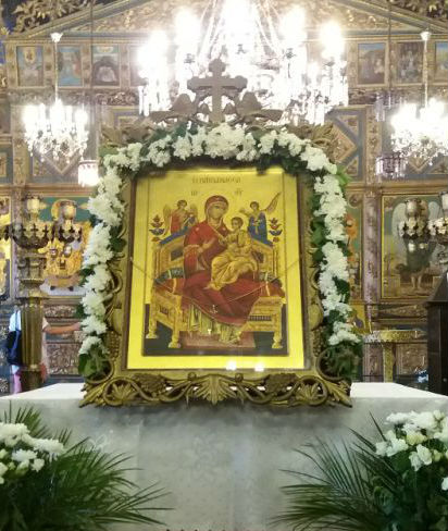 Чудотворната икона "Св. Богородица Всецарица" изцелява болни от рак
