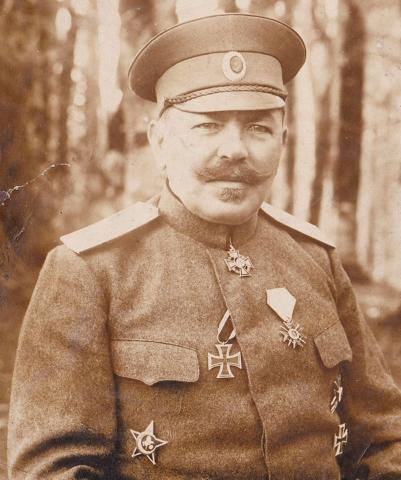 Забравените герои: Генерал Алекси Попов, когото властта лиши от орден „За храброст”