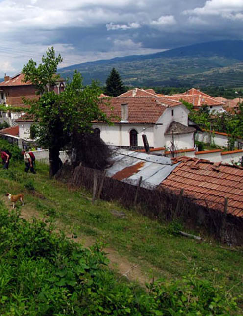 Петричко село ще се кичи с надпис като Холивуд