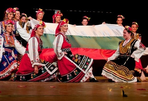 Етнографи и фолклористи дискутираха „Българската народна култура и образованието“
