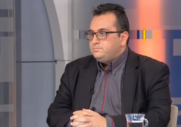 Христиан Митев: Корнелия Нинова не стои над Правилника на НС