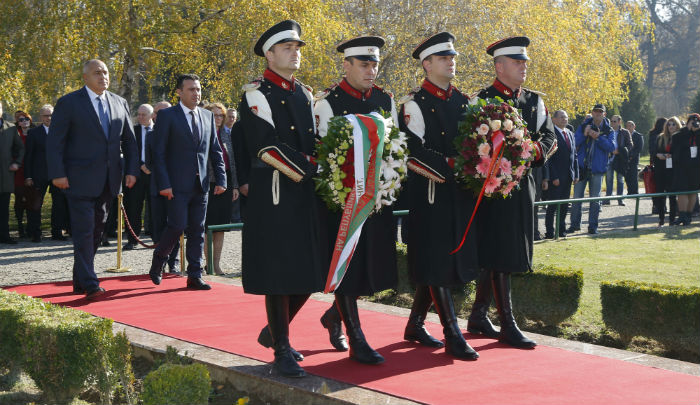 Бойко Борисов и Зоран Заев разговаряха на четири очи в Струмица