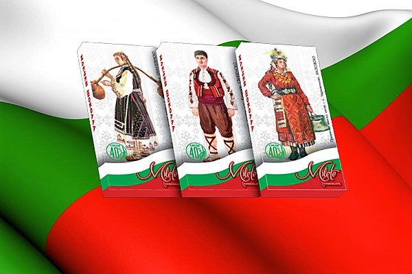 Опаковаха български шоколади с наши национални носии