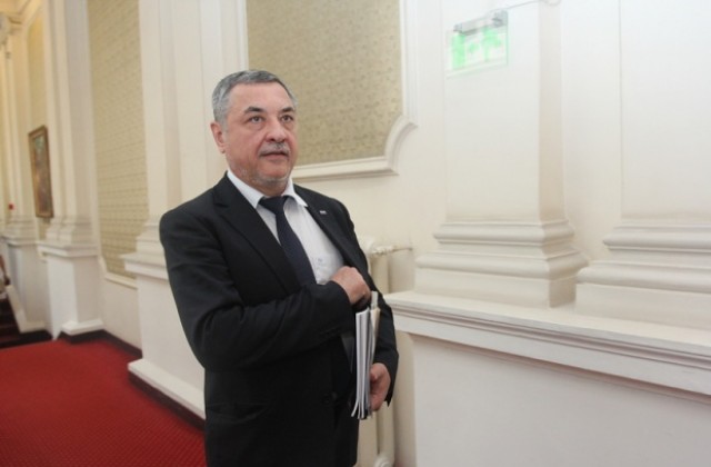 Валери Симеонов: Не е ясно дали сделката за ЧЕЗ ще стане