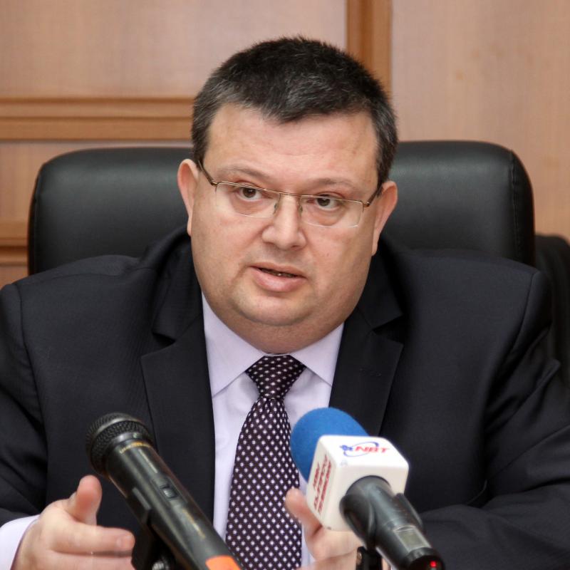 Наглост: САЩ поискали екстрадиране на още четирима българи