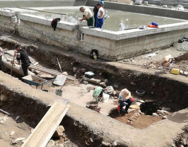 Проучват откритите при обновяването на кюстендилския парк "Галерията" останки от античен пауталийски двор