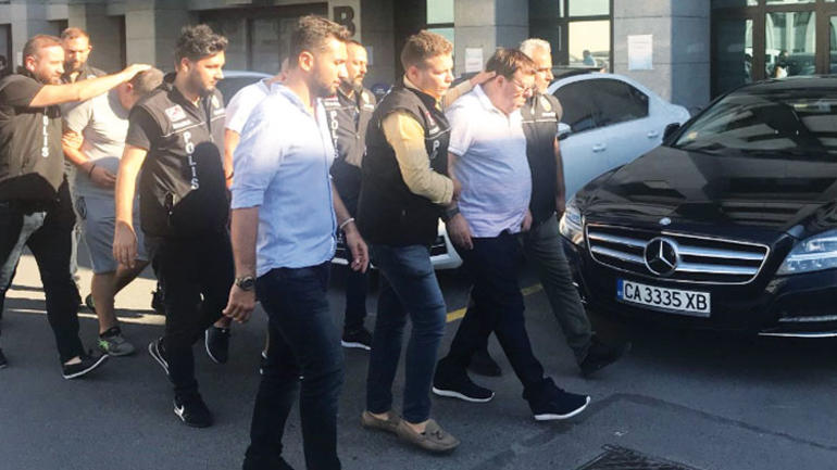 Бизнесменът Бенчо Бенчев, който бе задържан заедно с Митьо Очите, вече е на свобода