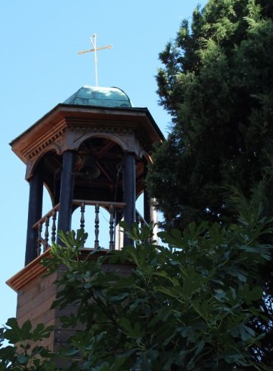 Митрополит Йоан освети три нови камбани в старинен варненски храм