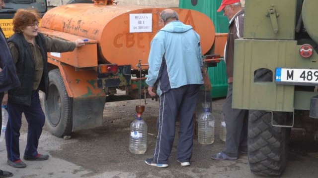 Продължава бедственото положение в Лом заради липсата на вода