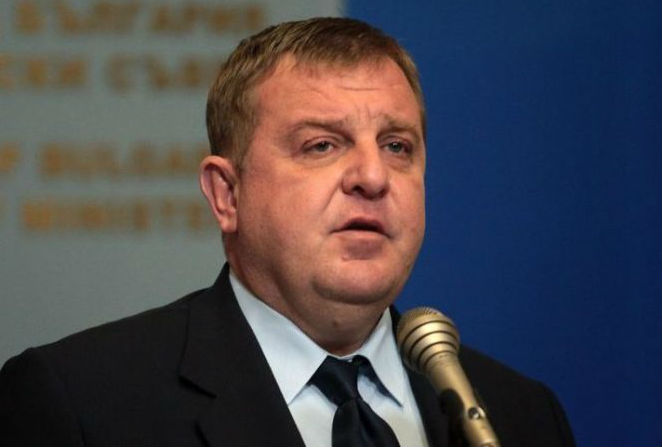 Красимир Каракачанов: Една оставка в момента означава да съборим правителството – за мен това не е решение
