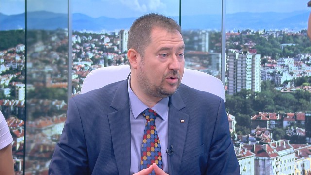 Петър Харалампиев обвинен като ръководител на организирана престъпна група