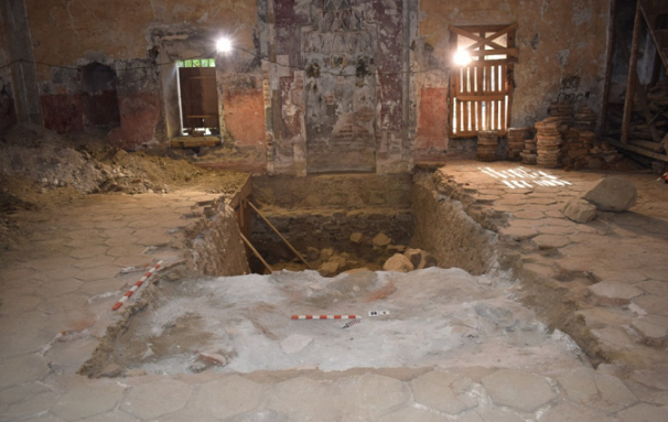 Мястото под карловската Куршум джамия е било обитавано още от траките