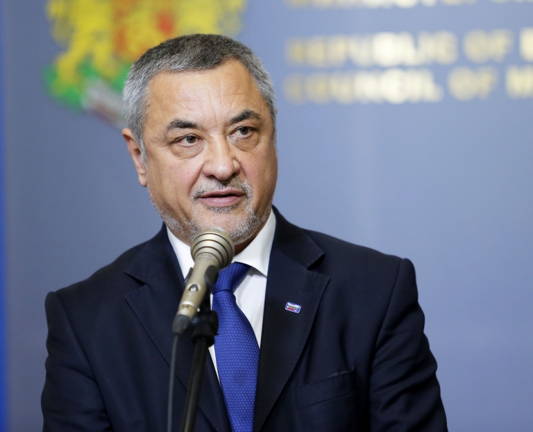 Валери Симеонов: Вече не става въпрос за мен, а за управлението на България