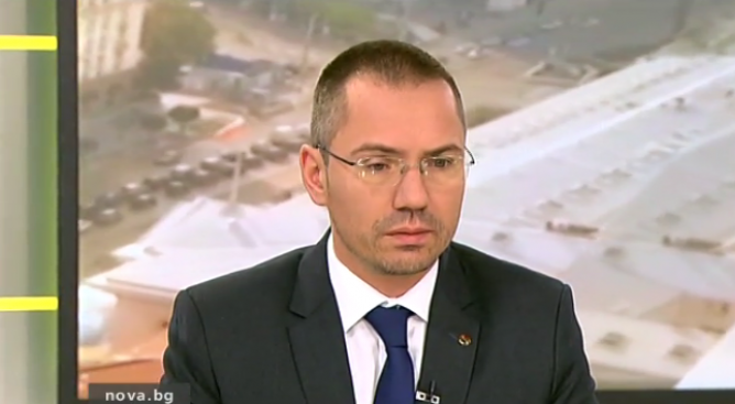 Джамбазки: Изваждането на представителите на „Обединени патриоти” от управлението ще отвори врата за ДПС