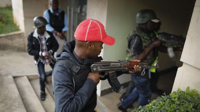 Ислямски терористи атакуваха хотел в Кения, има загинали чужденци