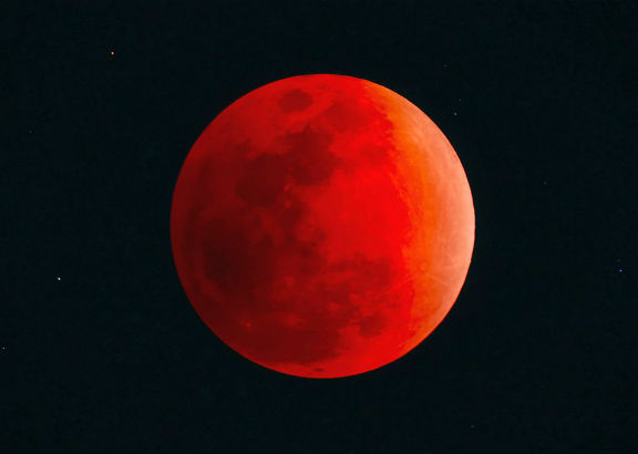 Ще позволи ли времето да видим кървавочервената Луна?