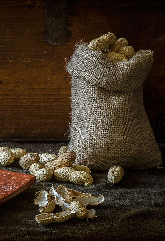 В Столицата на фъстъка се готвят за празника на вкусните ядки