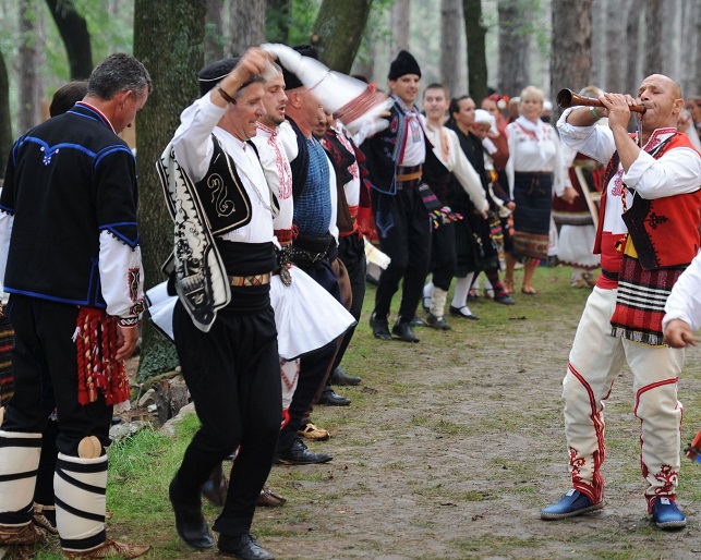 Фестивалът на фолклорната носия в Жеравна стартира кампанията си