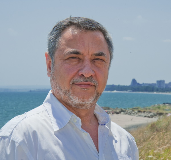 Валери Симеонов: В ЕП трябва да отидат хора, които ще защитават националния интерес на България