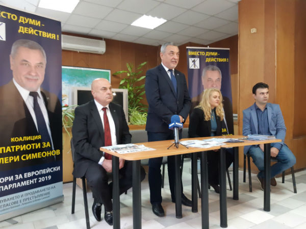 Валери Симеонов: Убедих 28 държави да променят позицията си за втори лифт в Банско – така ще работя и в ЕП