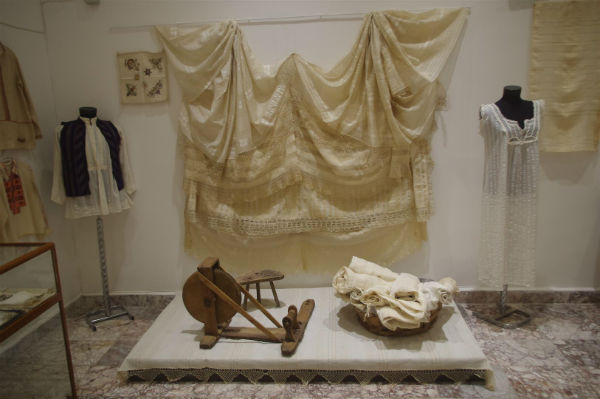 Девет товара коприна и още нещо в историческия музей в Поморие