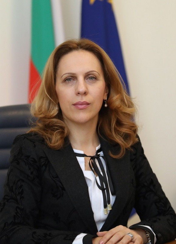 Вицепремиерът Марияна Николова ще участва в Международната конференция на труда в Женева