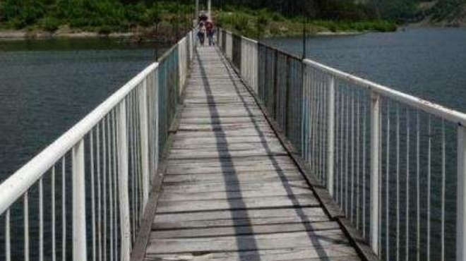 Бащата, който хвърли 4-годишния си син от мост край Габрово, е бил наркозависим