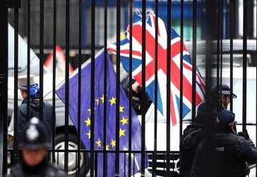 ЕК с призив към фирмите да се готвят за Брекзит без сделка